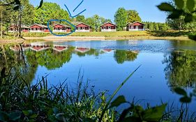 Rolig Haest, Kaneeling Stugby Ab
